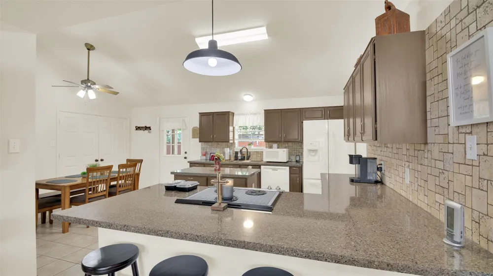 107 Taylor Drive Spicewood, TX 78669