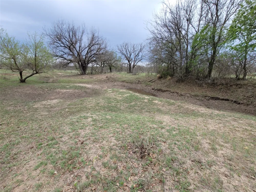 293 Threadgill Lane Valley Spring, TX 76885