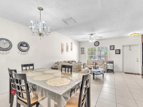 9850 NW 57TH Manor