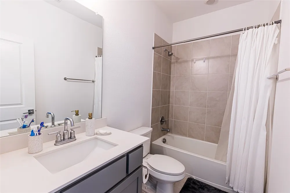 5426 Grand Avenue Sachse, TX 75048