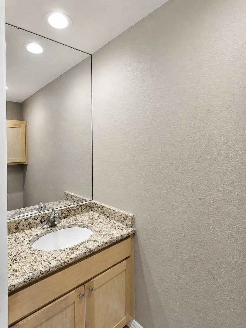 2016 Paisley Drive #E Arlington, TX 76015
