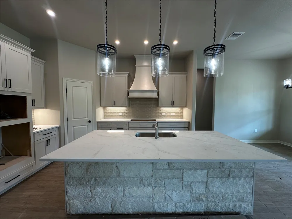 131 Lasso Loop Lorena, TX 76655