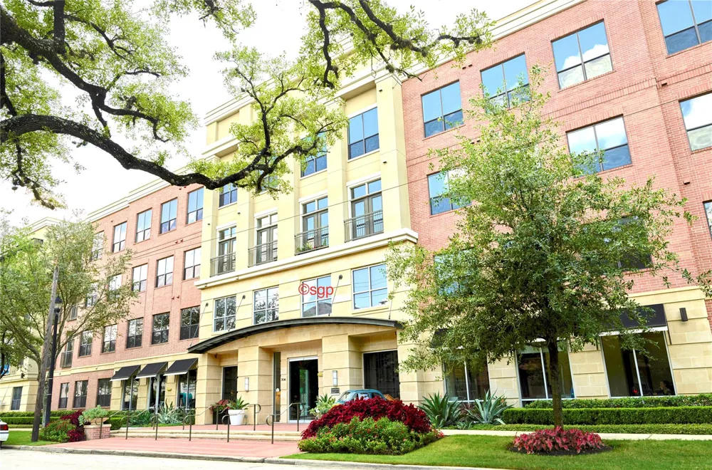 2700 Brazos Street #1411 Houston, TX 77006