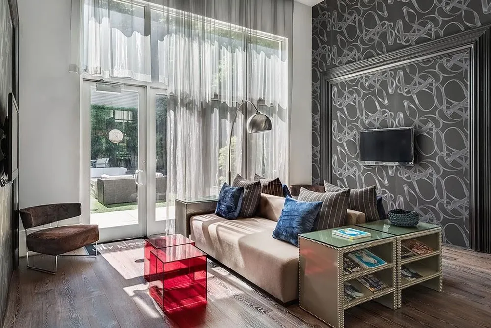 2700 Brazos Street #1411 Houston, TX 77006