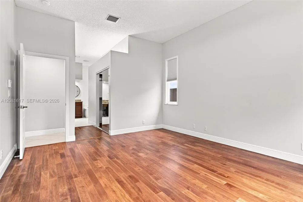 1521 SW 194th Ter Pembroke Pines, FL 33029
