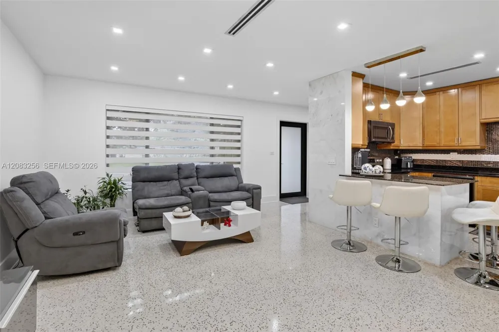 20310 NE 14th Ave Miami, FL 33179