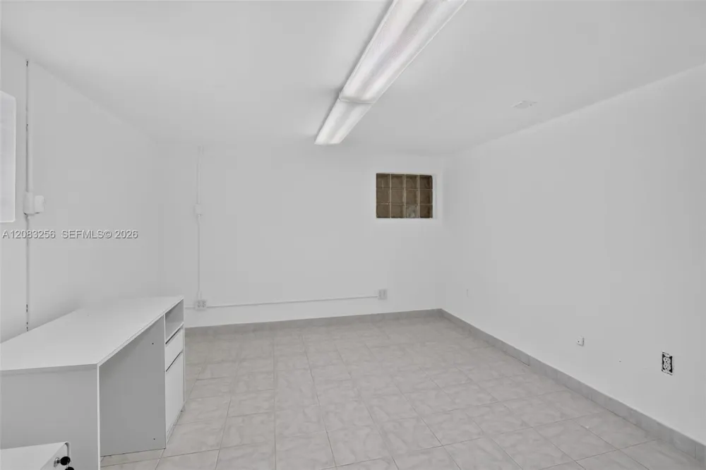 20310 NE 14th Ave Miami, FL 33179