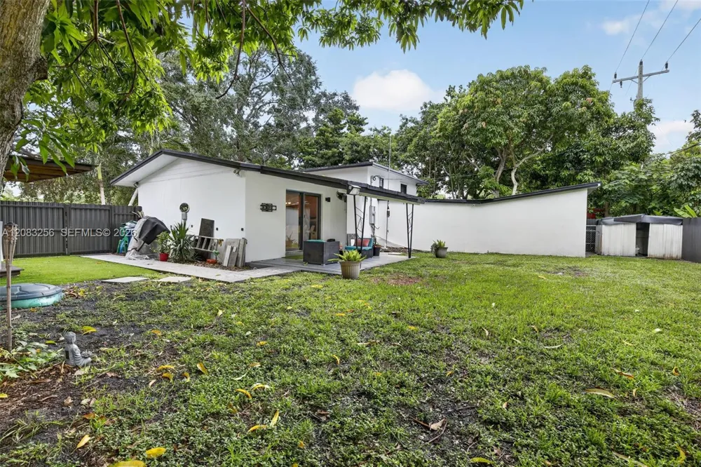 20310 NE 14th Ave Miami, FL 33179