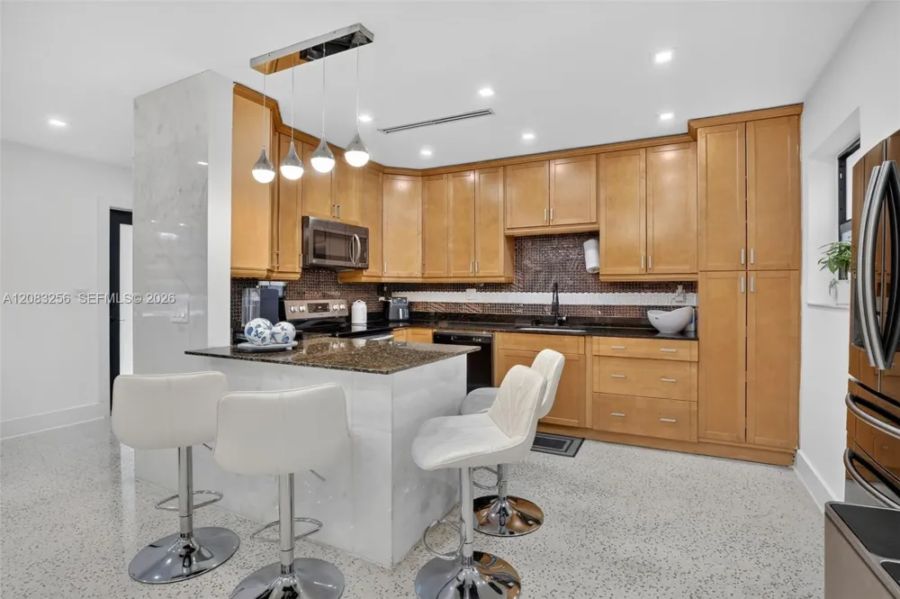20310 NE 14th Ave Miami, FL 33179