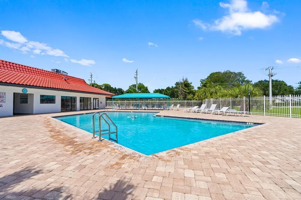2700 CASITA WAY #2140 Delray Beach, FL 33445