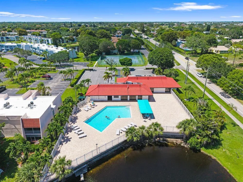 2700 CASITA WAY #2140 Delray Beach, FL 33445