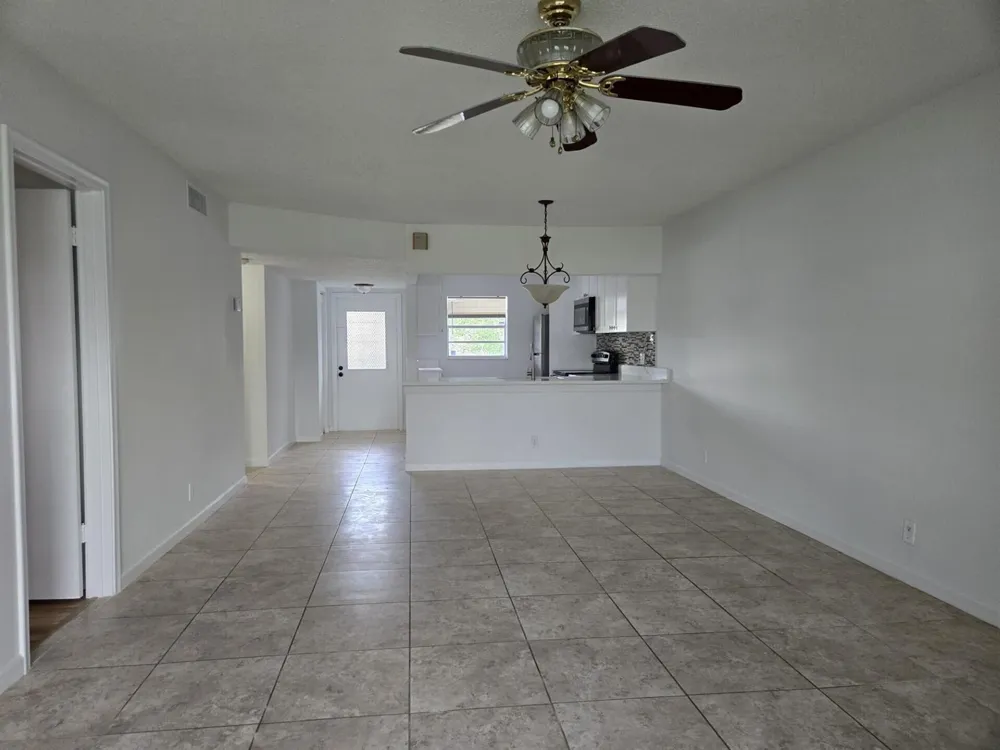 2700 CASITA WAY #2140 Delray Beach, FL 33445