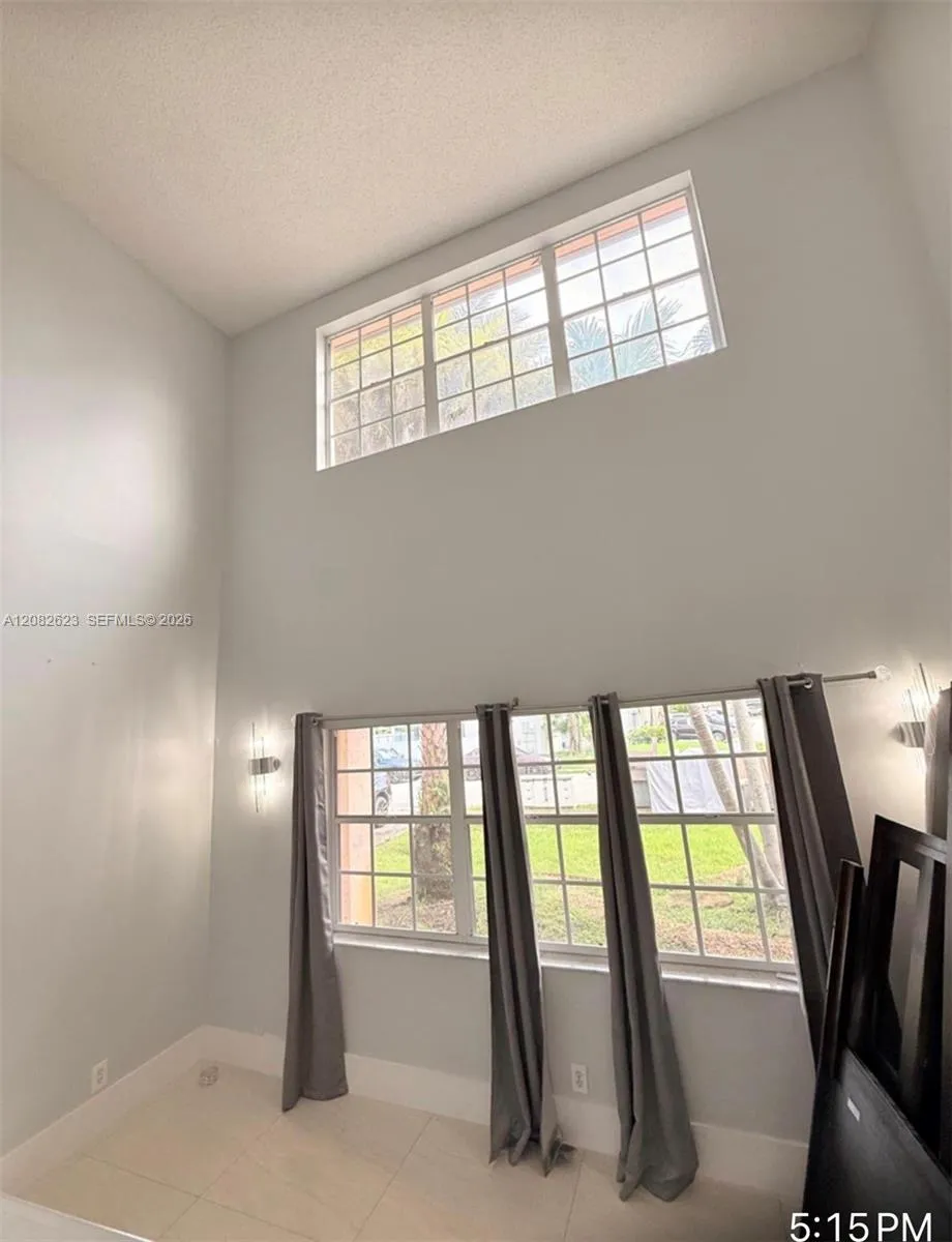 10151 SW 9th Ln #10151 Pembroke Pines, FL 33025