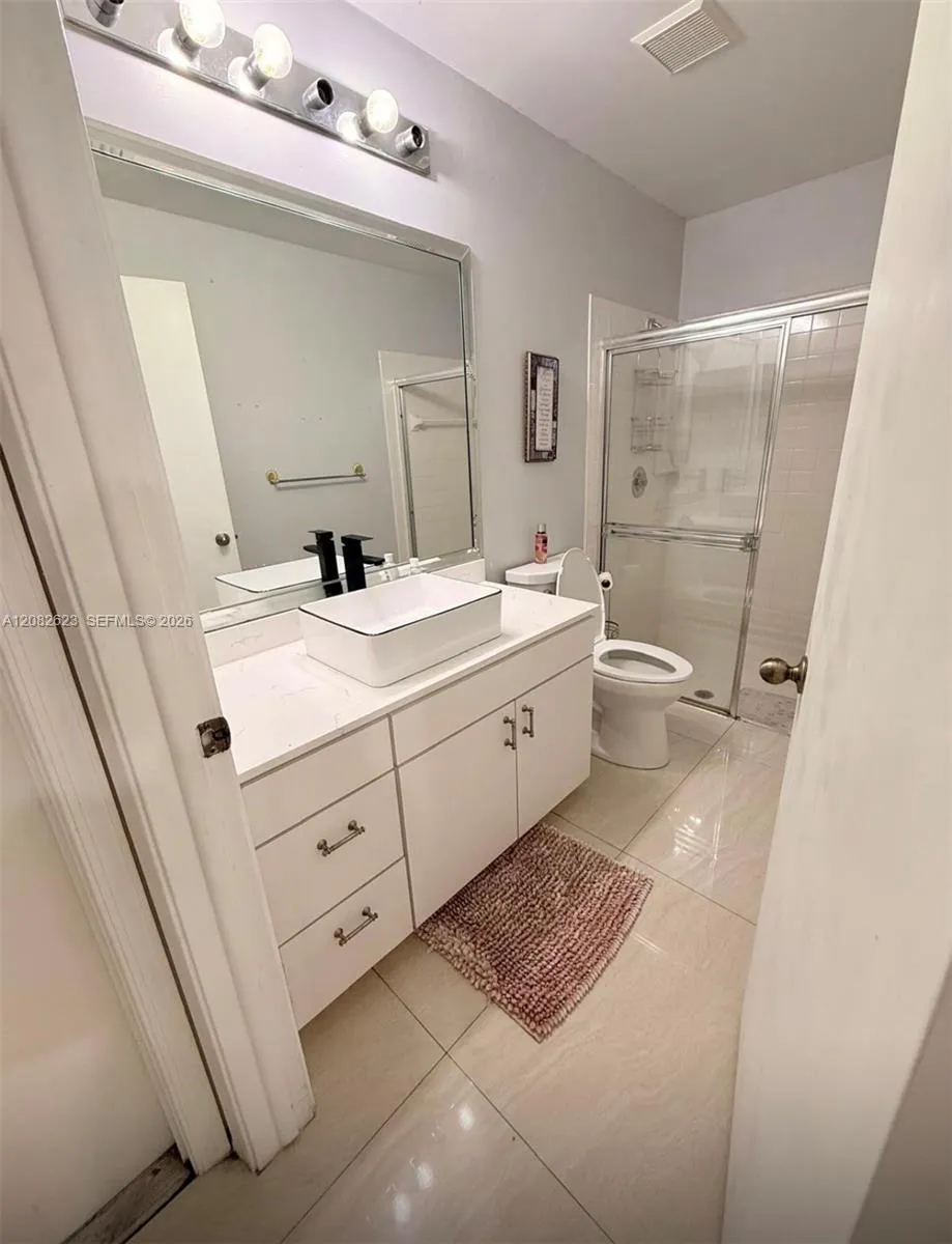 10151 SW 9th Ln #10151 Pembroke Pines, FL 33025
