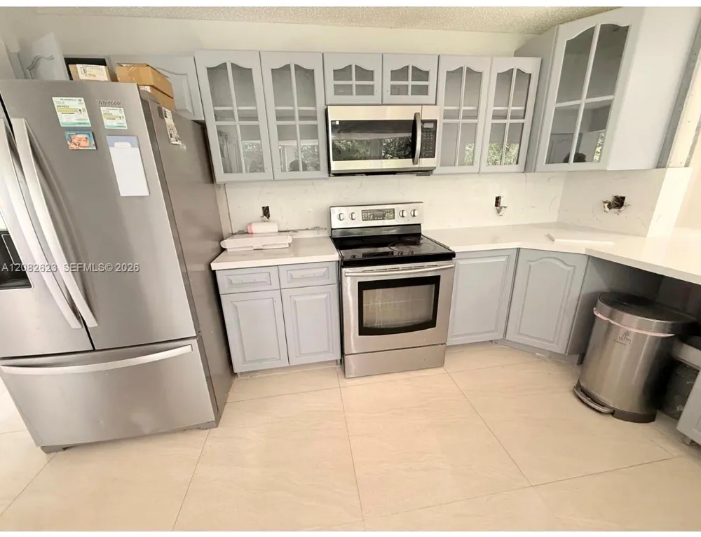 10151 SW 9th Ln #10151 Pembroke Pines, FL 33025
