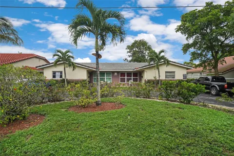 11041 NW 39th St