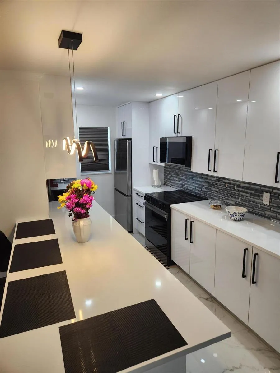 1119 Lake Terrace #115 Boynton Beach, FL 33426