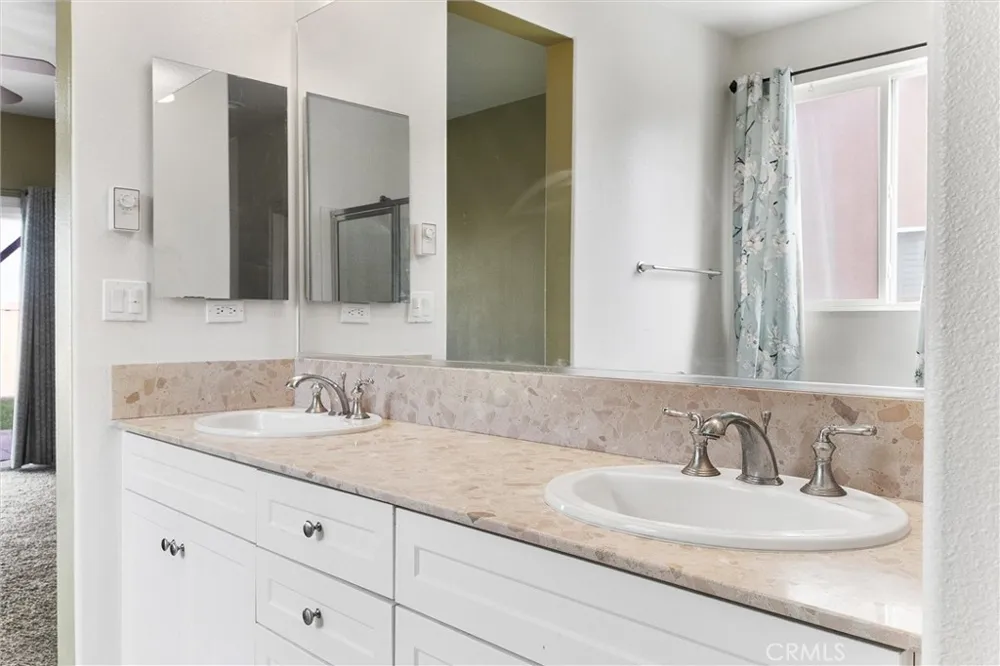 8209 Coral Point Court Bakersfield, CA 93313