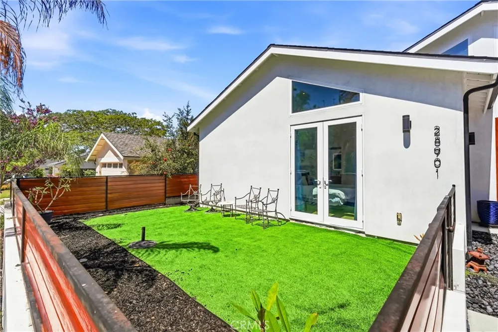 28901 Aloma Avenue Laguna Niguel, CA 92677