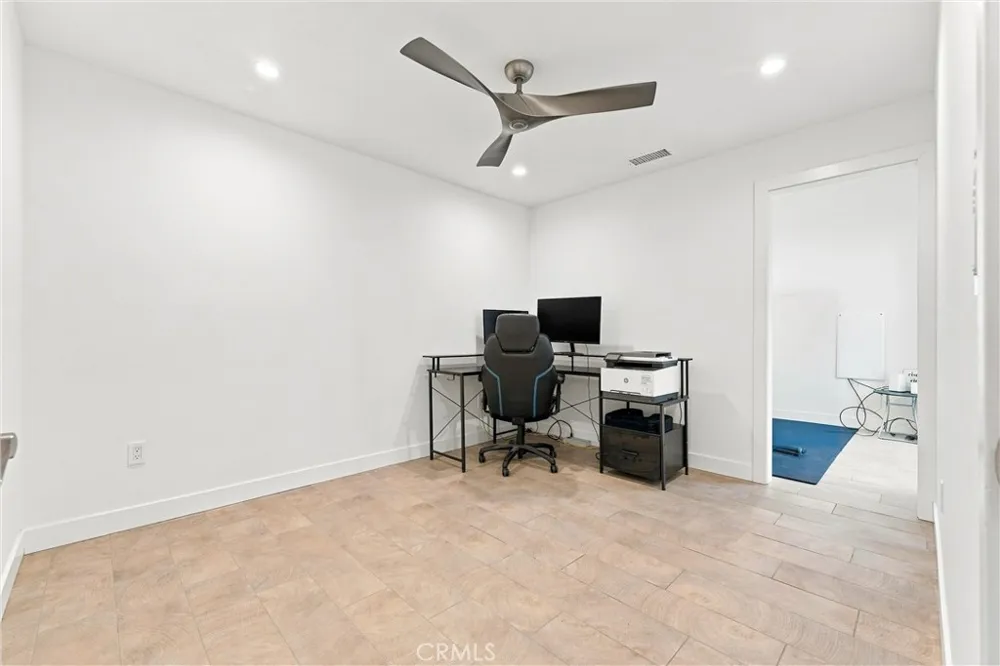 28901 Aloma Avenue Laguna Niguel, CA 92677