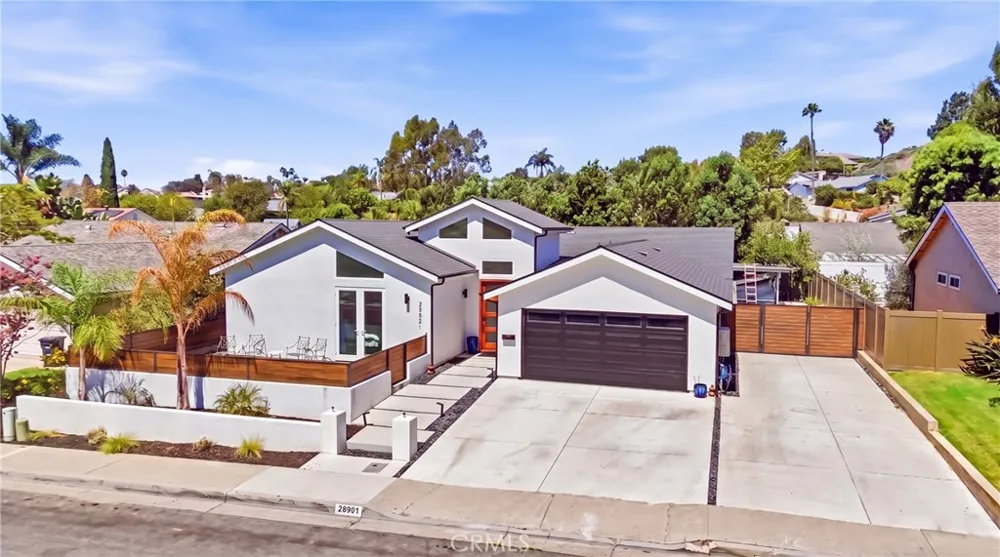 28901 Aloma Avenue Laguna Niguel, CA 92677