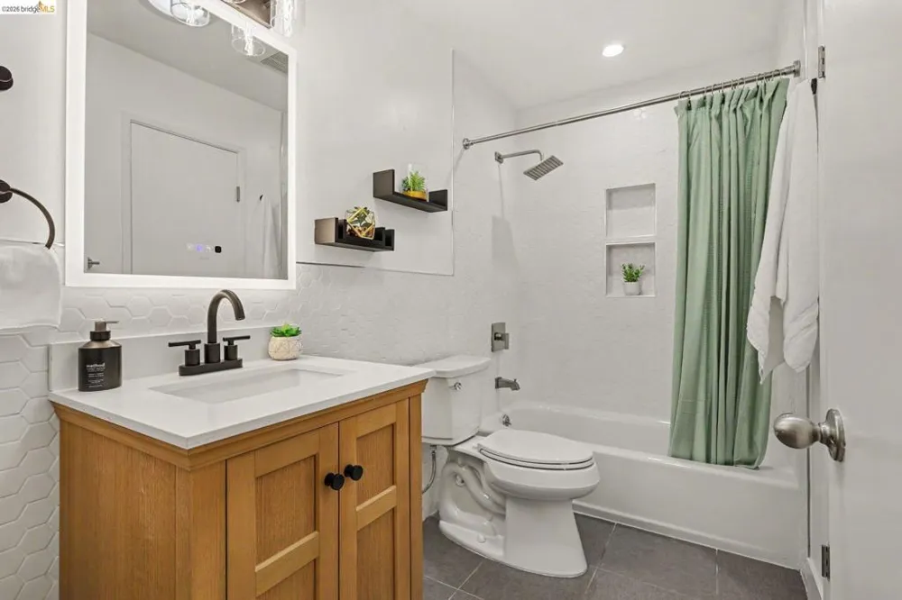 545 E Arques Ave Sunnyvale, CA 94085