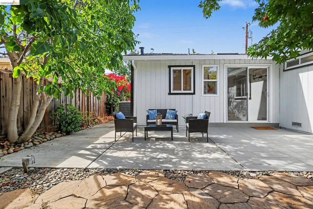 545 E Arques Ave Sunnyvale, CA 94085