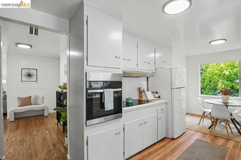 6138 Oakdale Oakland, CA 94605