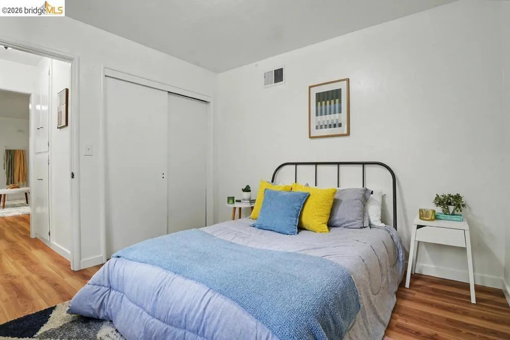 6138 Oakdale Oakland, CA 94605