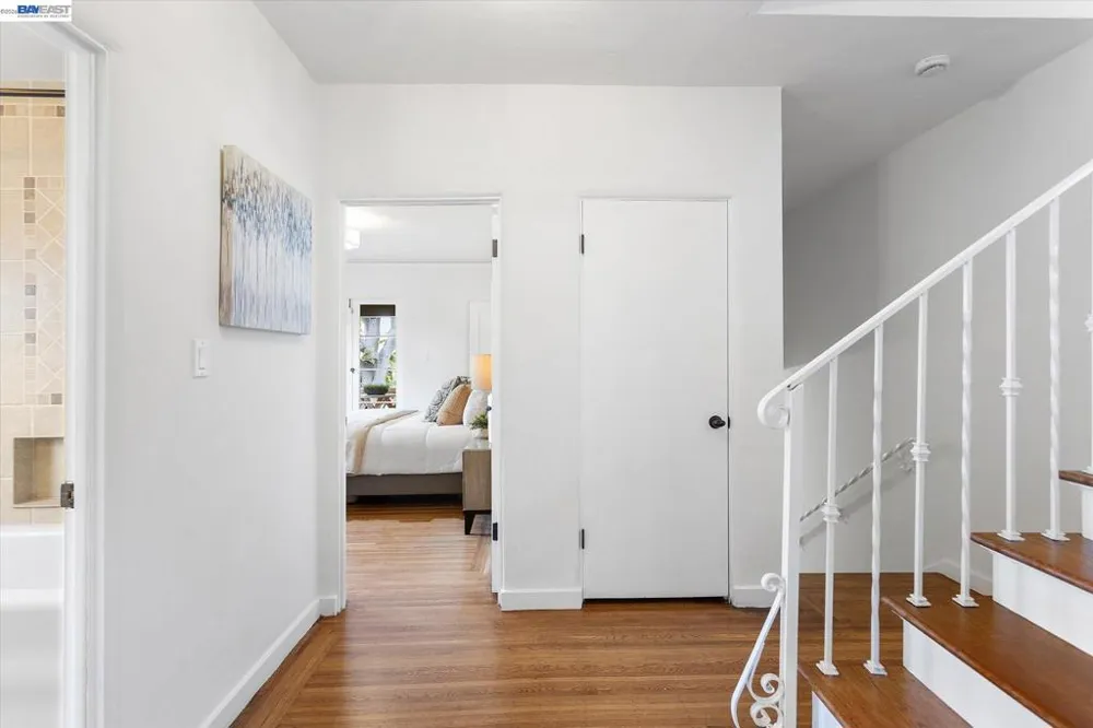 1529 Gibbons Dr Alameda, CA 94501