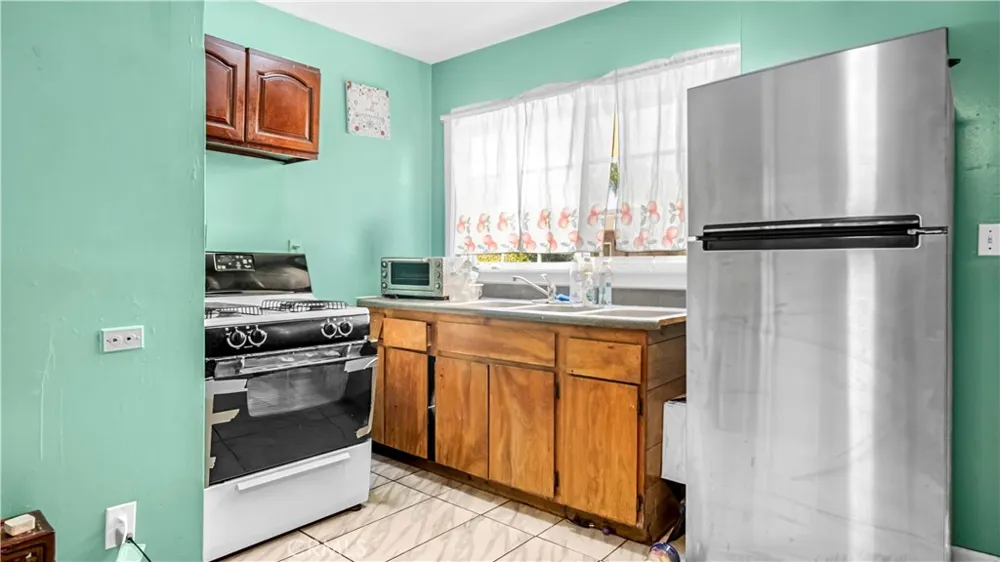 14474 JUDD STREET Arleta, CA 91331