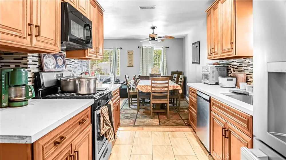 14474 JUDD STREET Arleta, CA 91331