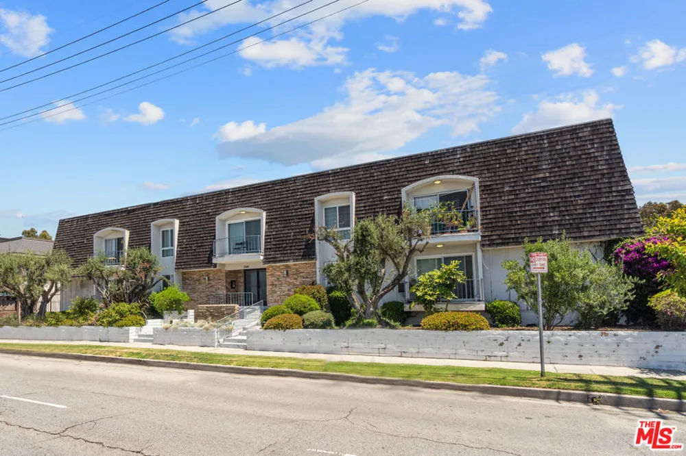 2884 Sawtelle Boulevard #117 Los Angeles, CA 90064