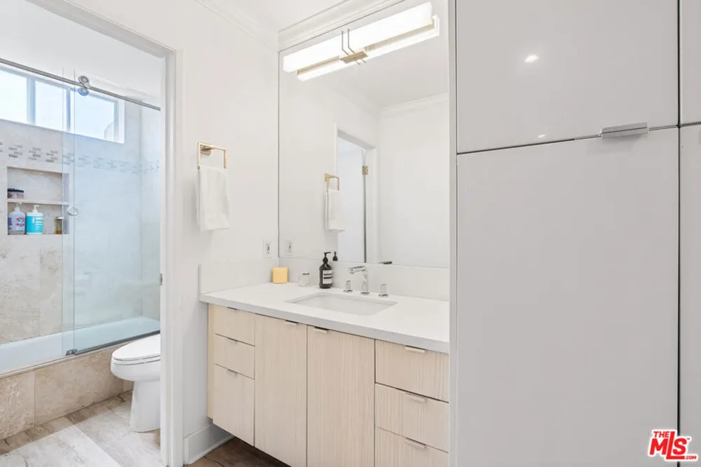 2884 Sawtelle Boulevard #117 Los Angeles, CA 90064