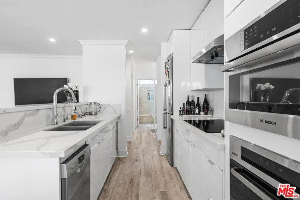 2884 Sawtelle Boulevard #117 Los Angeles, CA 90064