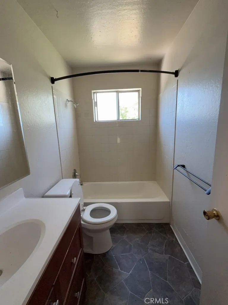 3001 Lakeshore Boulevard #1 Lakeport, CA 95453