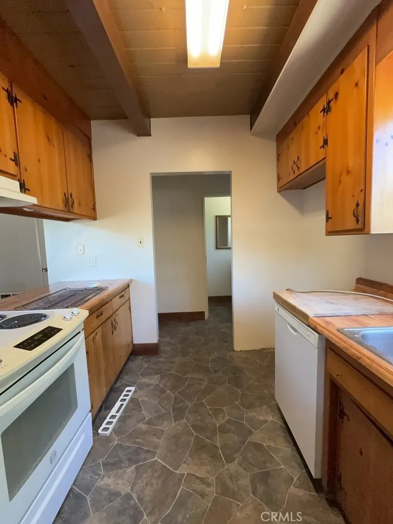 3001 Lakeshore Boulevard #1 Lakeport, CA 95453