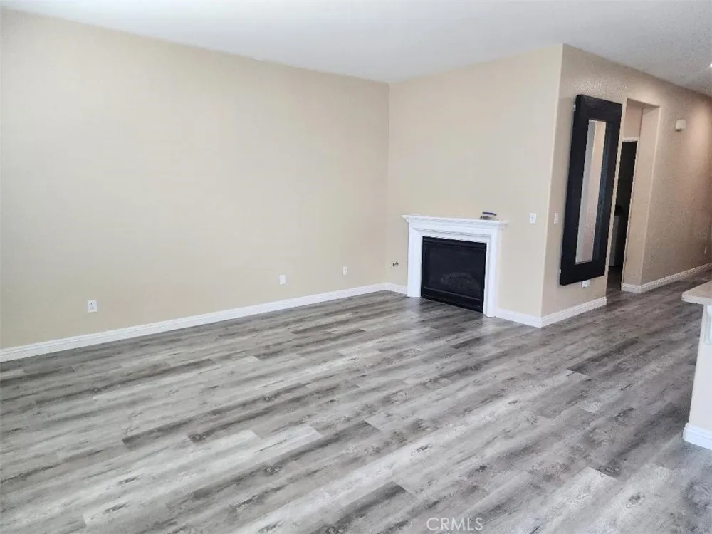 5492 Harmony Eastvale, CA 91752