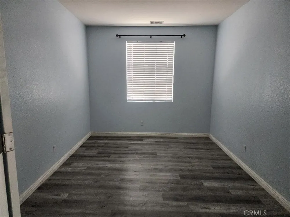 5492 Harmony Eastvale, CA 91752
