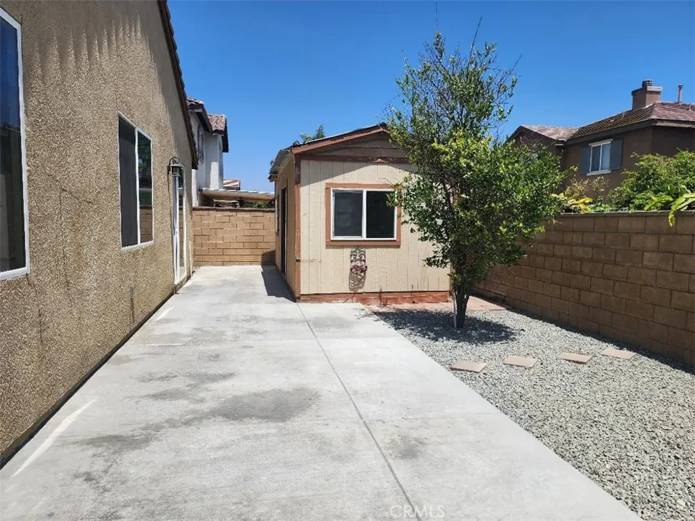5492 Harmony Eastvale, CA 91752