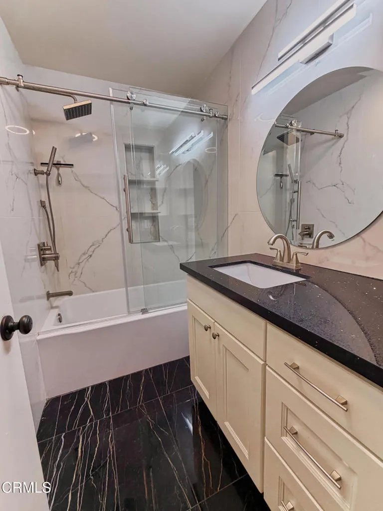 121 Sinclair #232 Glendale, CA 91206