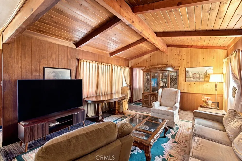 101 Weisshorn Crestline, CA 92325