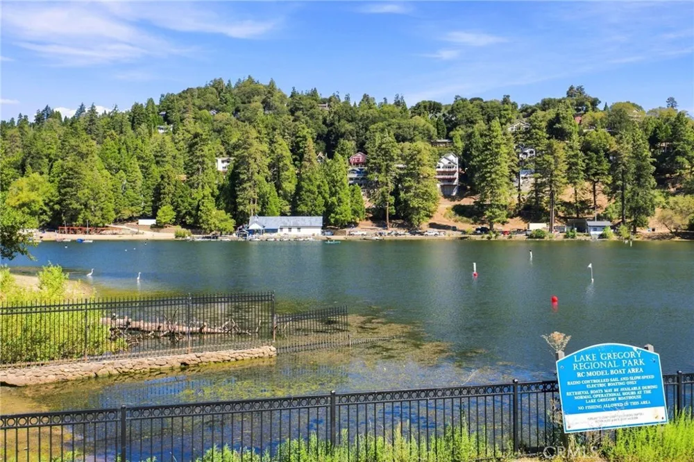 101 Weisshorn Crestline, CA 92325
