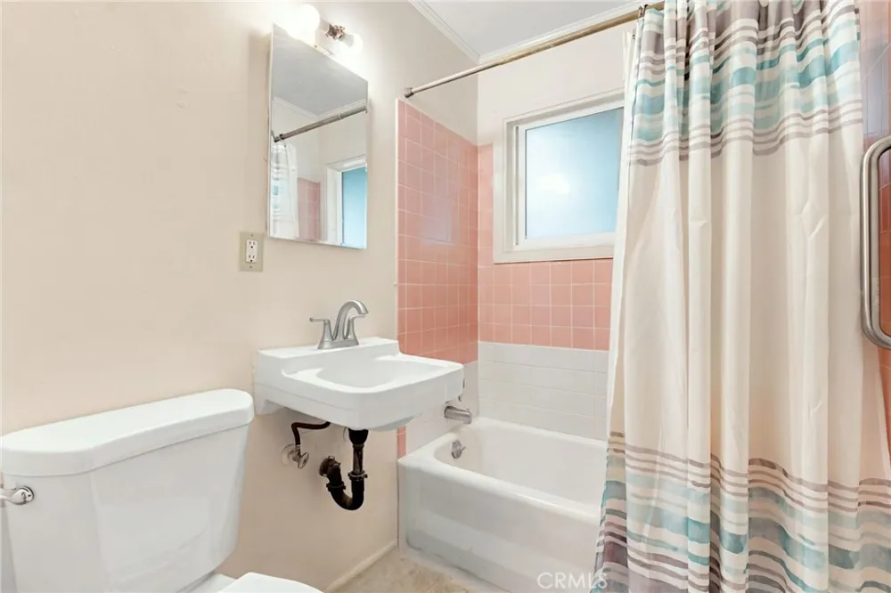 101 Weisshorn Crestline, CA 92325
