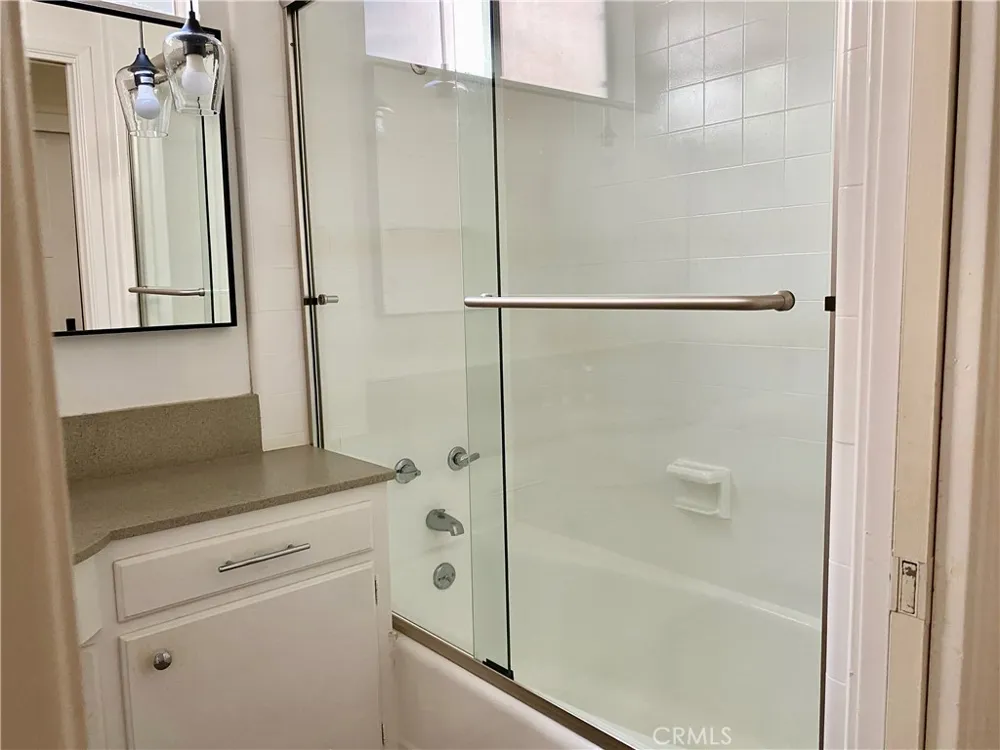124 Abalone Newport Beach, CA 92662