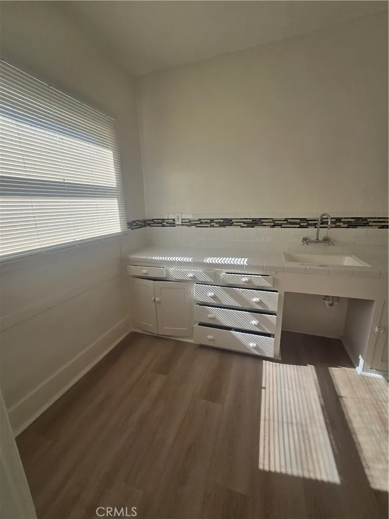 942 E 2nd #7 Long Beach, CA 90802