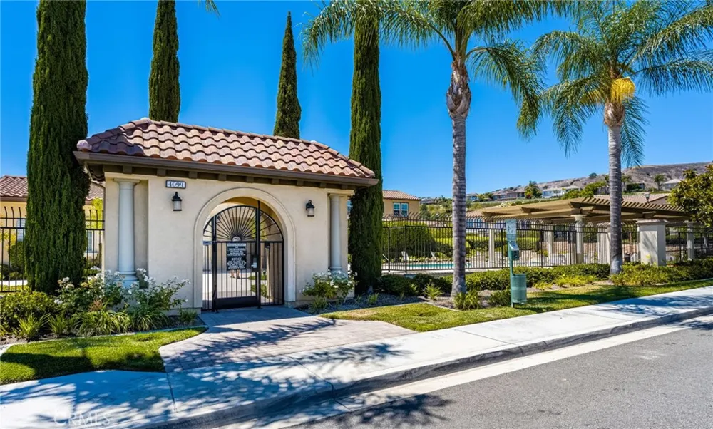 4100 Villa Pasado Yorba Linda, CA 92886