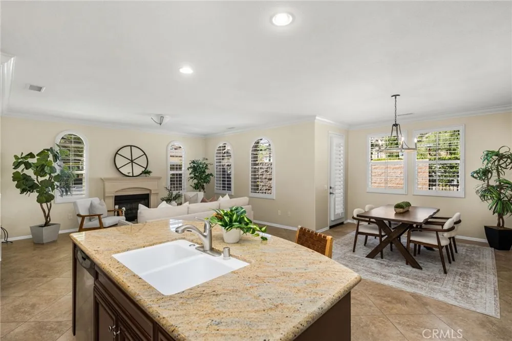 4100 Villa Pasado Yorba Linda, CA 92886