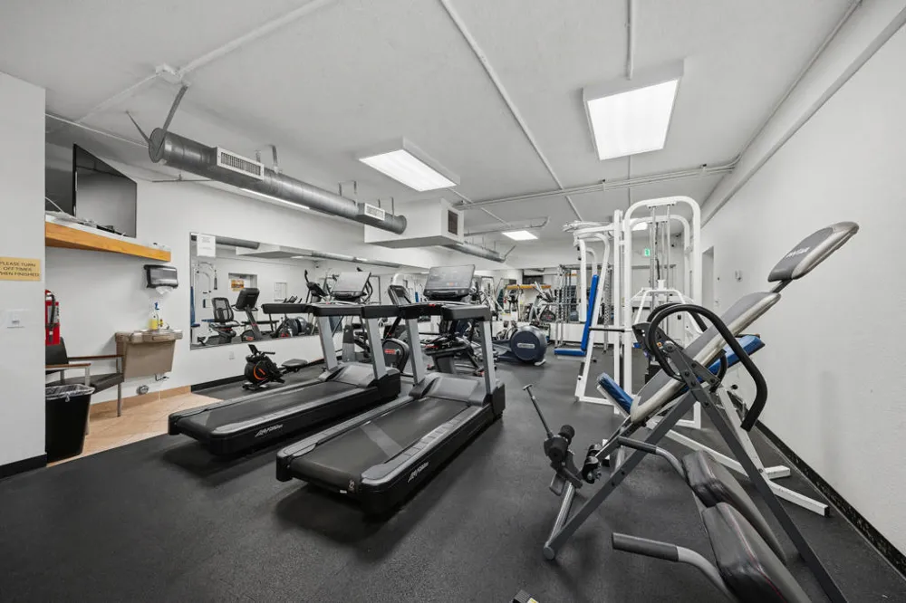 8180 Manitoba Street #255 Los Angeles, CA 90293