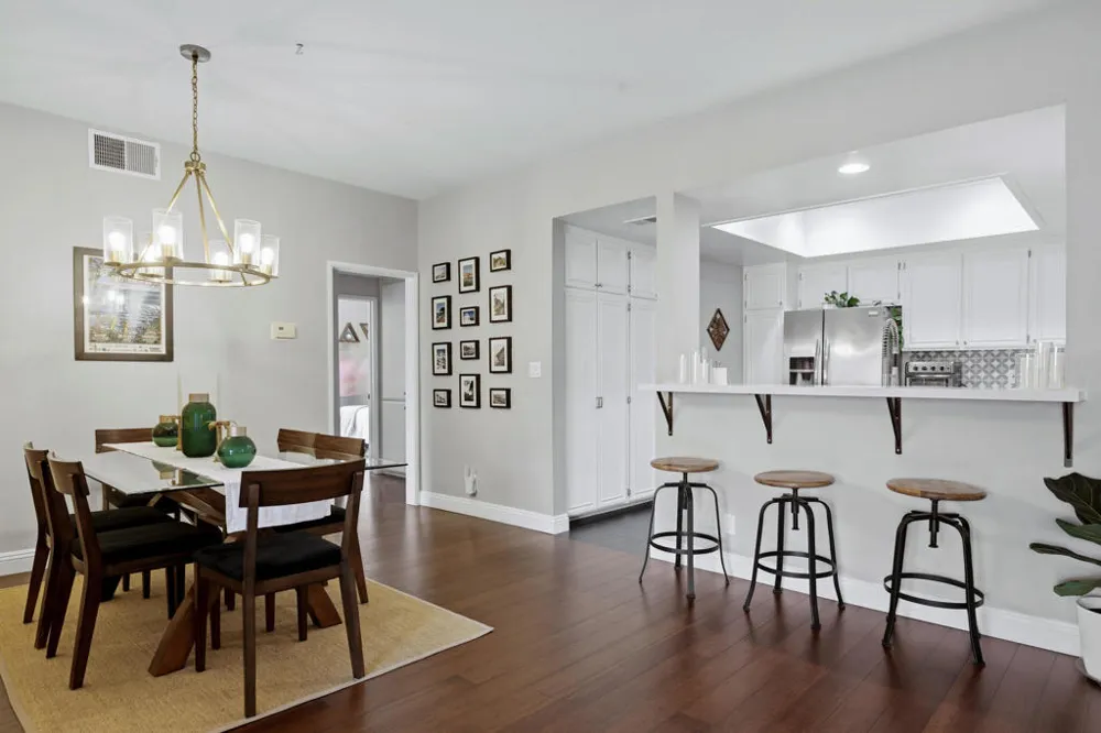 8180 Manitoba Street #255 Los Angeles, CA 90293